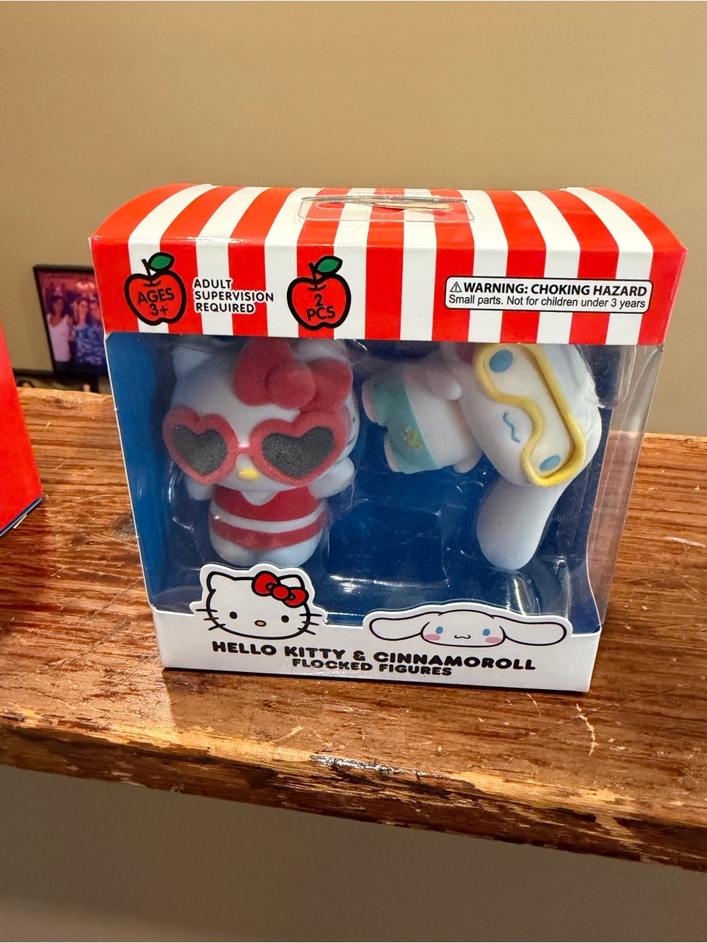 Hello Kitty & Cinnamoroll Flocked Figure Set - Red, White, Blue, Yellow